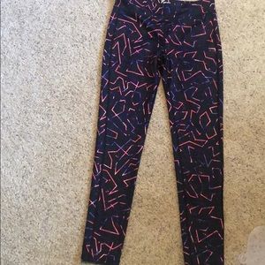 Girl’s Old Navy Active Gym Leggings Size XL 14